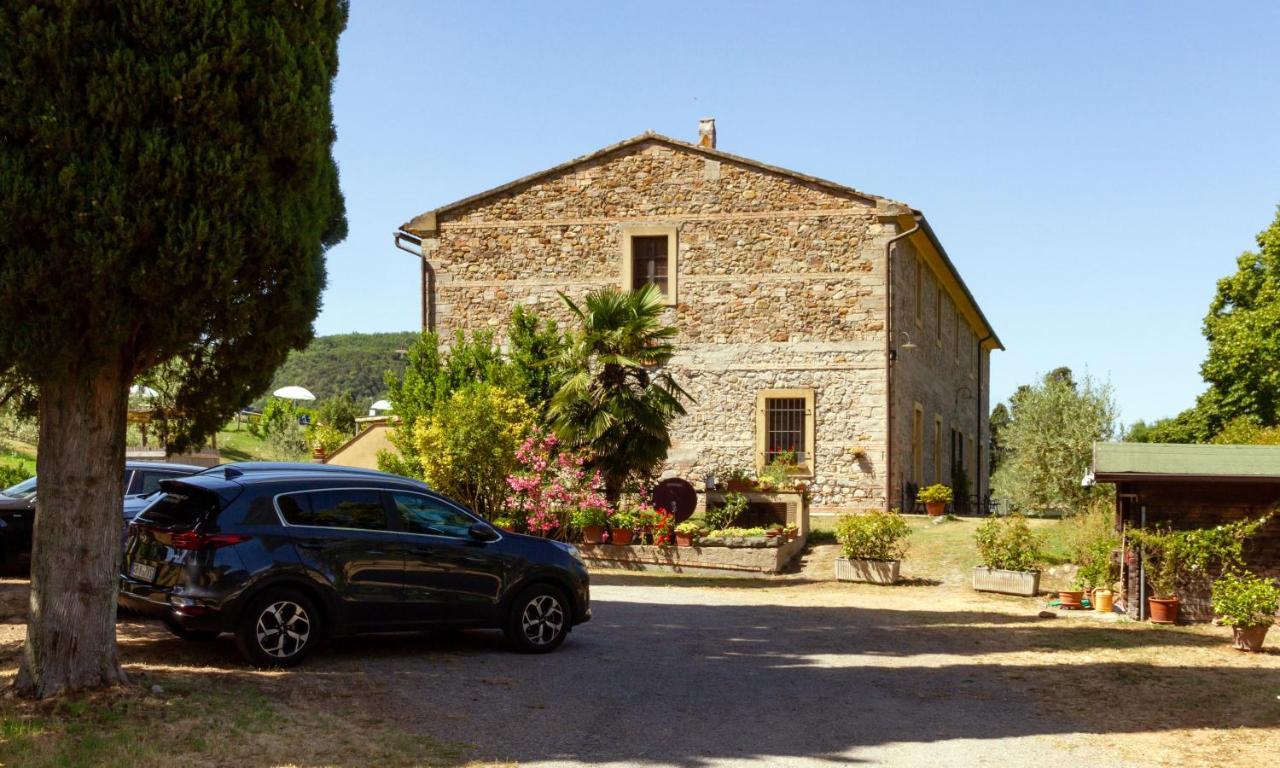 Agriturismo Due Ponti Chianni Eksteriør bilde