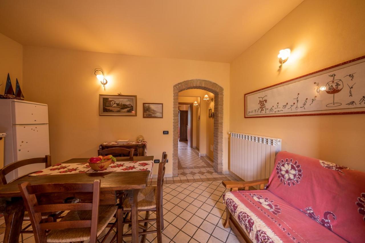 Agriturismo Due Ponti Chianni Eksteriør bilde