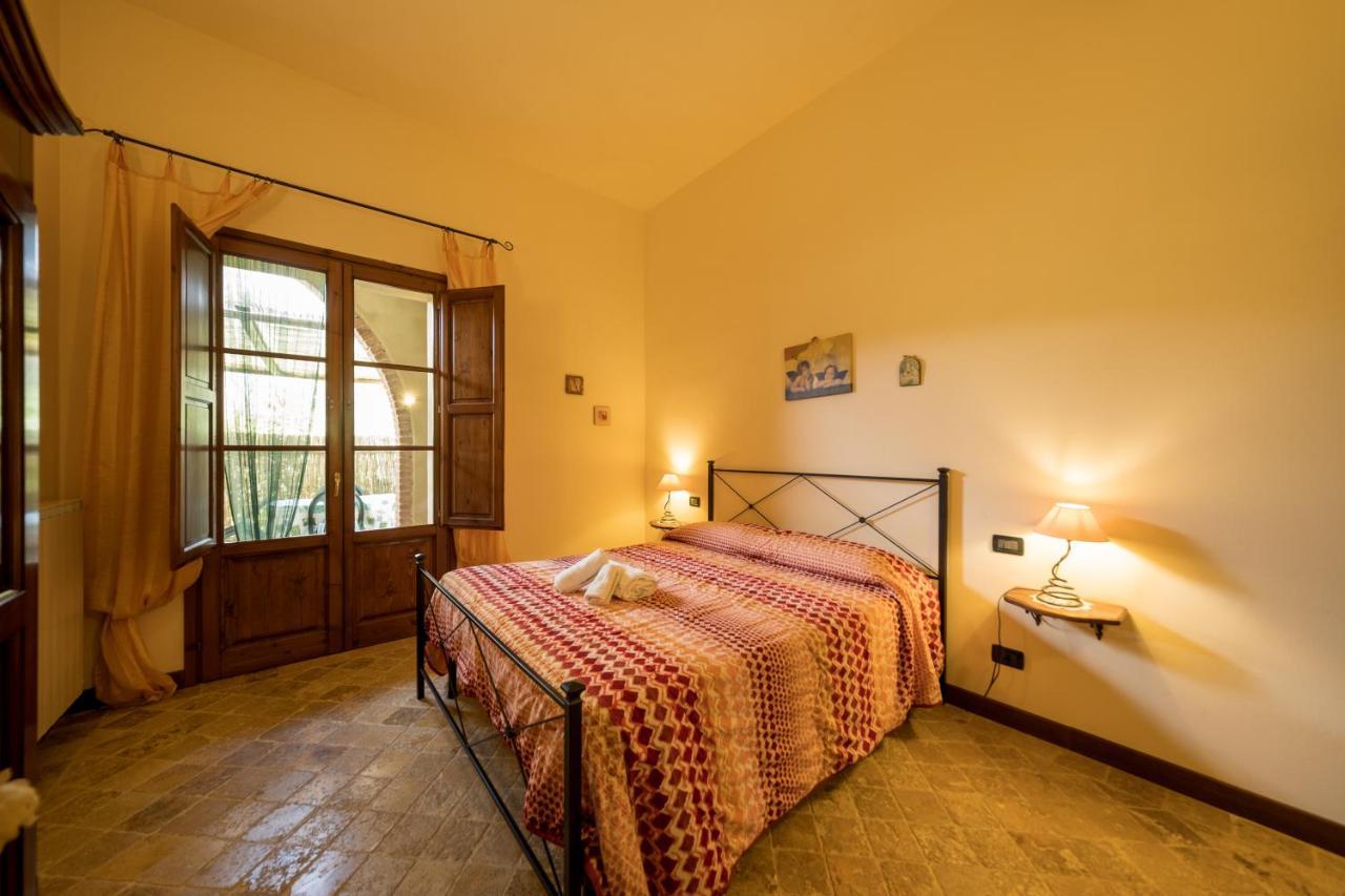 Agriturismo Due Ponti Chianni Eksteriør bilde